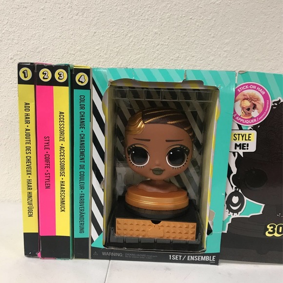 L.O.L. Surprise O.M.G. Styling Head Royal Bee with Stick-On Hair - BOX D… - Picture 5 of 6